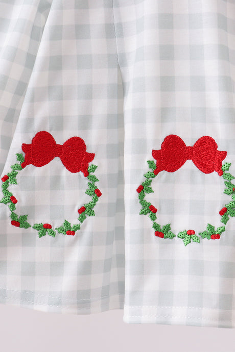 Christmas wreath embroidery bloomer set