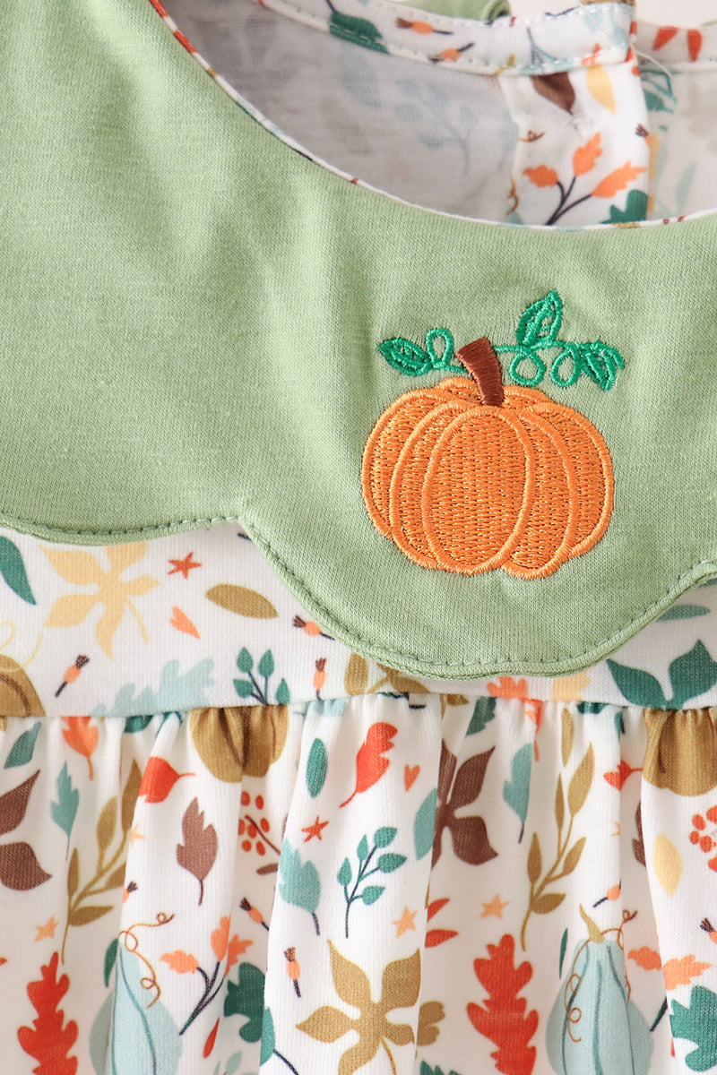 Sage pumpkin embroidery leaves ruffle pants set