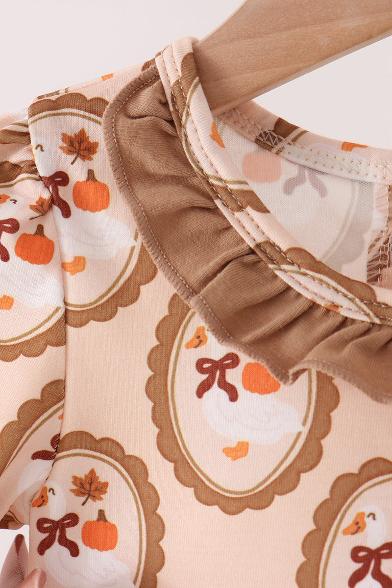 Brown goose pumpkin ruffle bubble