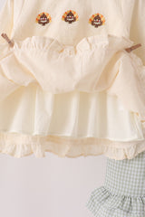 Beige turkey embroidery ruffle pants set