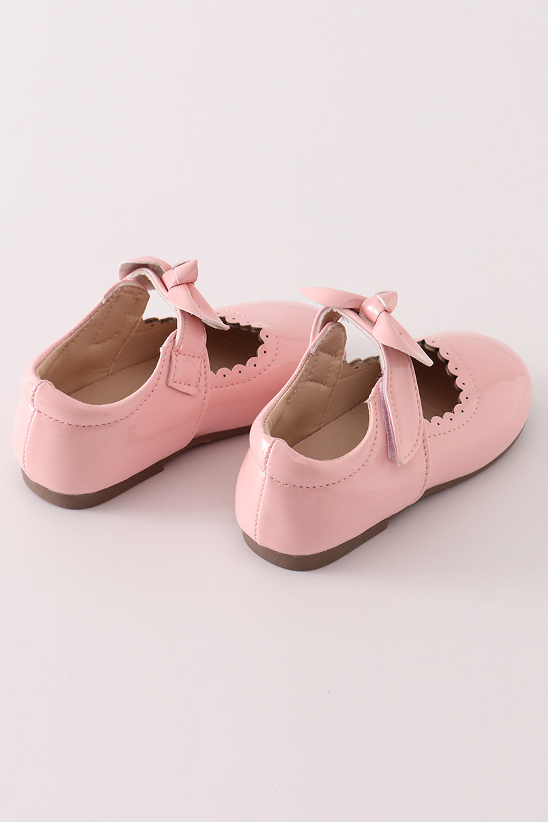 Pink bow mary jane shoes